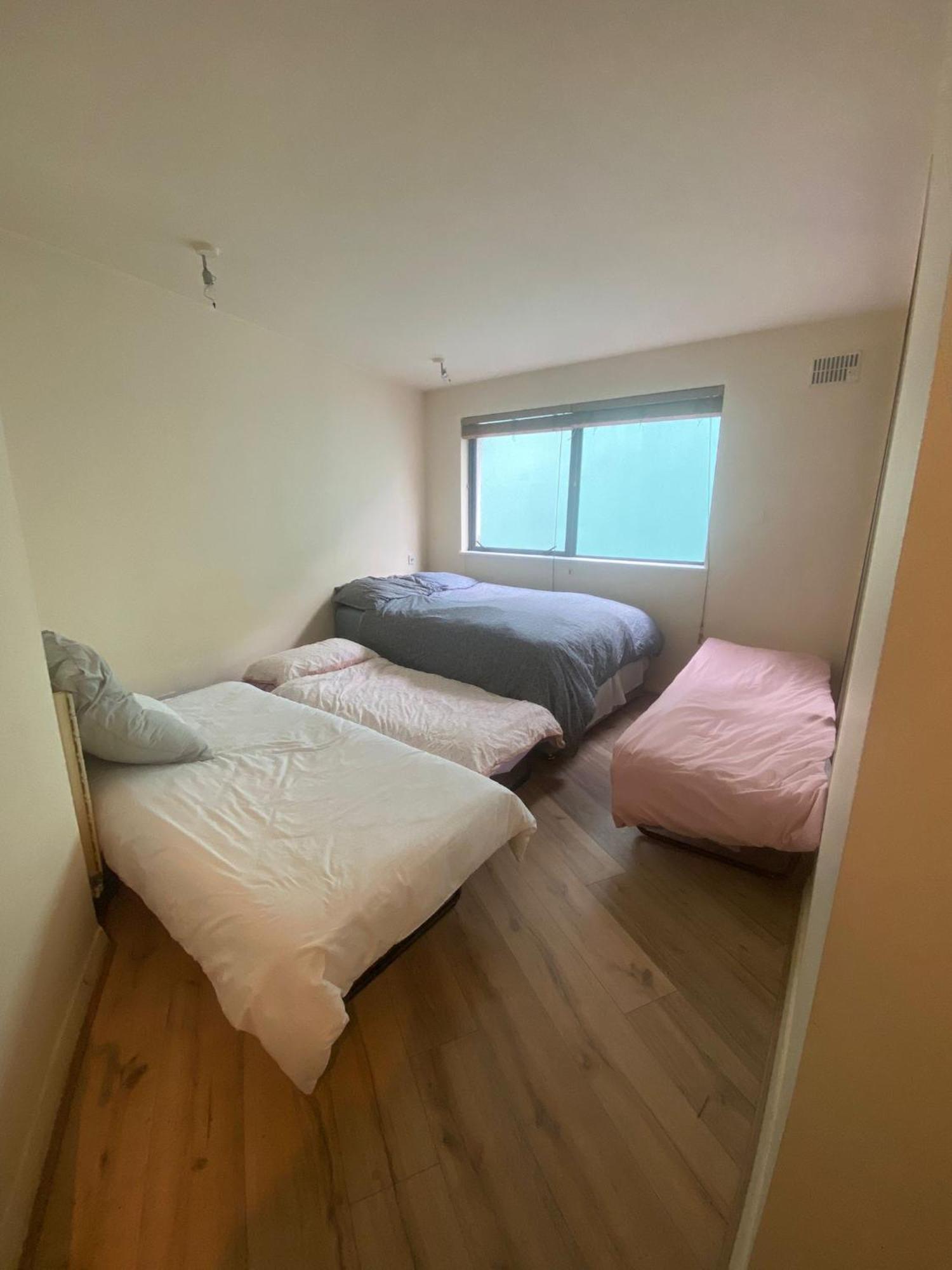 Dublin Airport Big Rooms With Bathroom Outside Room - Kitchen Only 7 Days Reservation Экстерьер фото