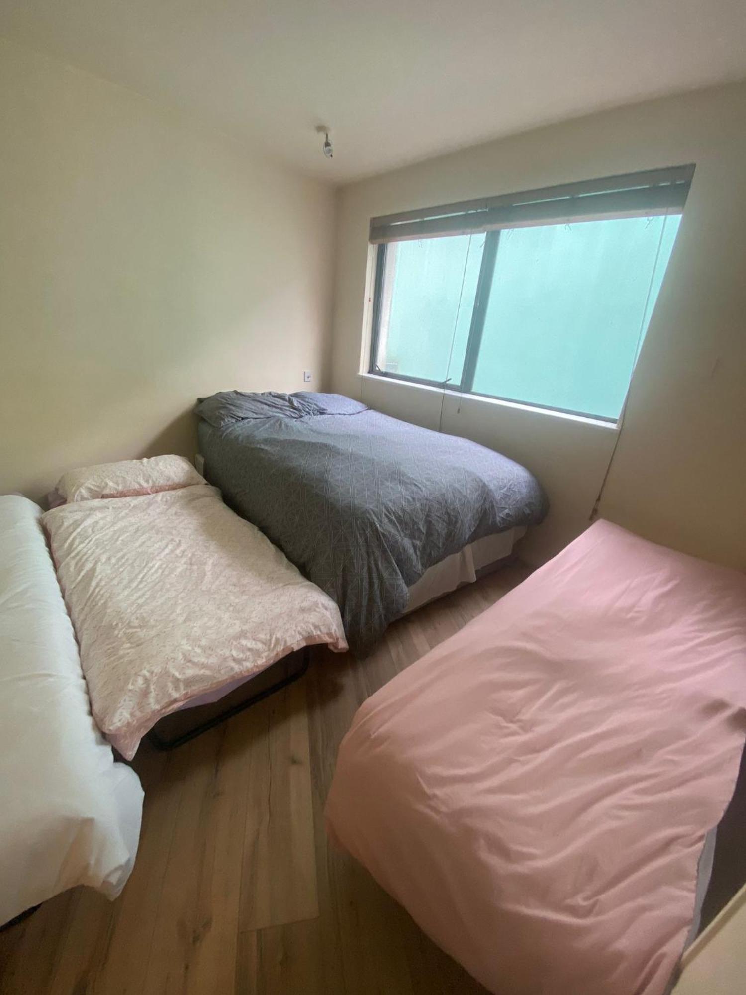 Dublin Airport Big Rooms With Bathroom Outside Room - Kitchen Only 7 Days Reservation Экстерьер фото