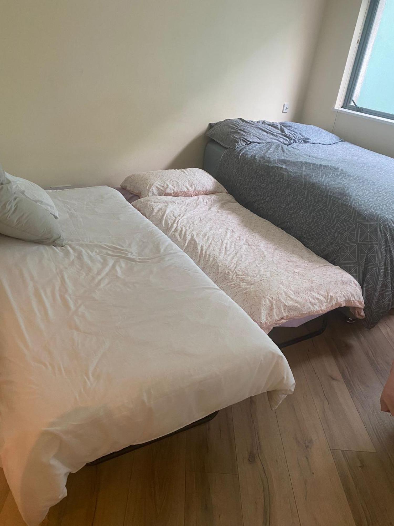 Dublin Airport Big Rooms With Bathroom Outside Room - Kitchen Only 7 Days Reservation Экстерьер фото
