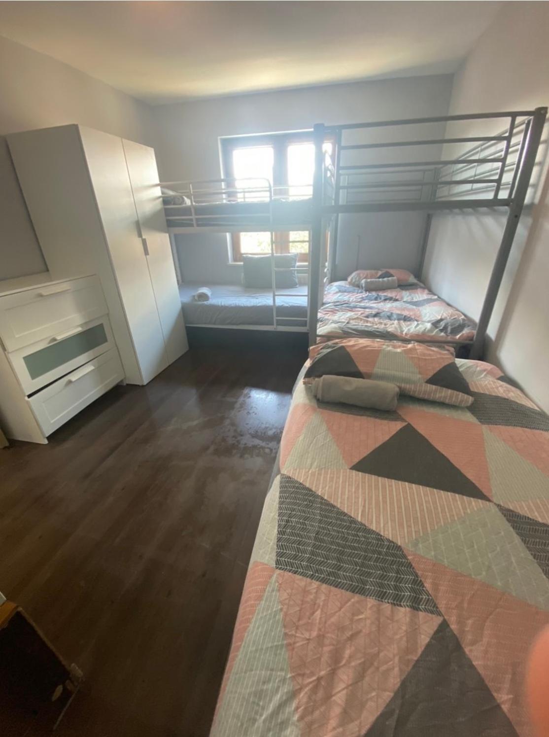 Dublin Airport Big Rooms With Bathroom Outside Room - Kitchen Only 7 Days Reservation Экстерьер фото